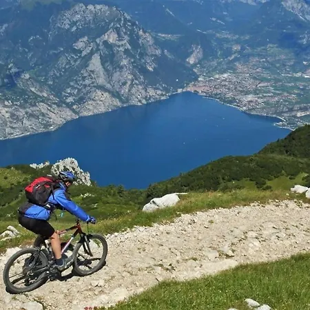 Casa Federica, Fronte Lago, Daire Torri Del Benaco
